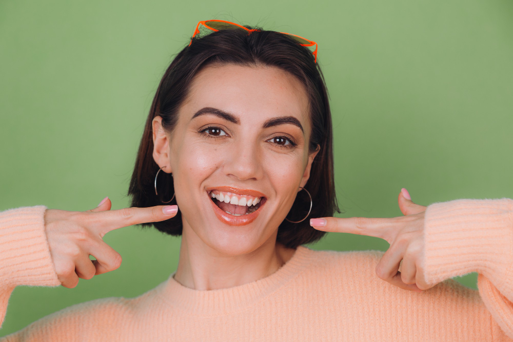 Achieving a Brighter Smile: The Benefits of Teeth Whitening